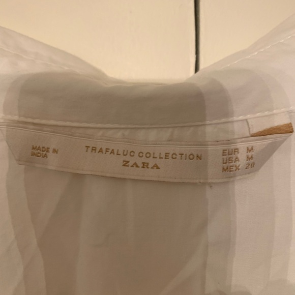 Floral white button down (ZARA) - Picture 2 of 3